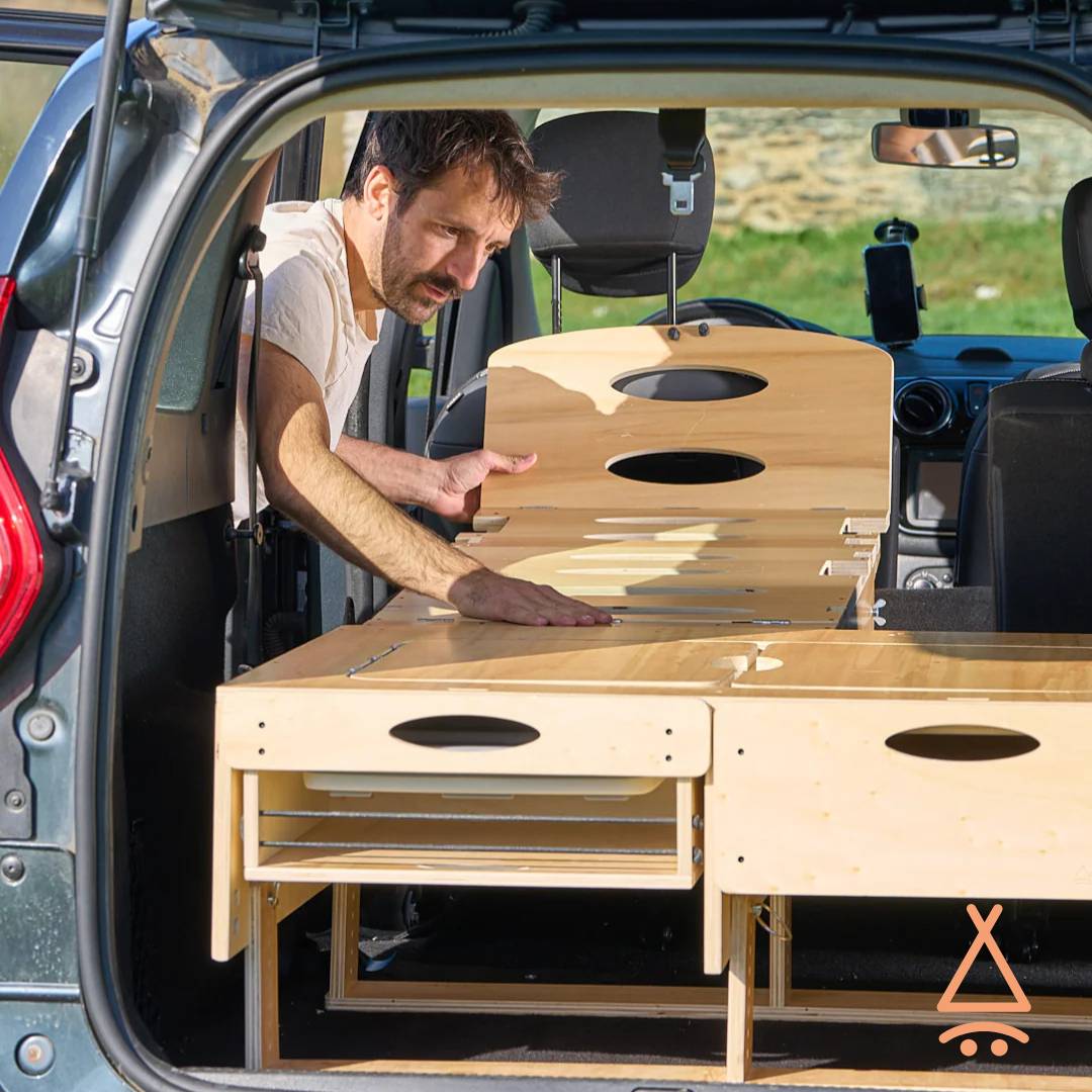 Kit aménagement voiture "Dacia Lodgy" déplié sans matelas