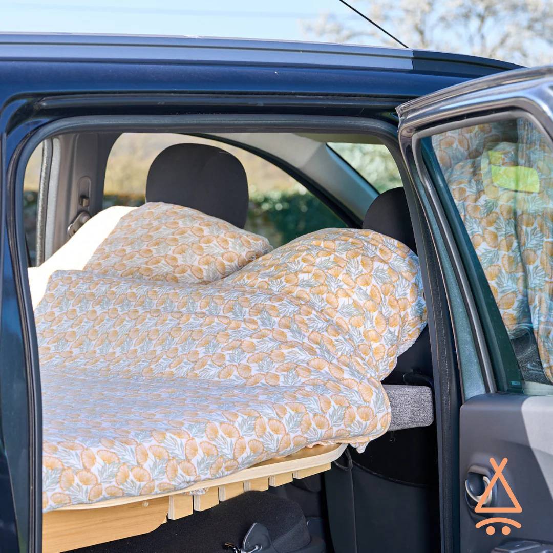 Kit aménagement voiture "Dacia Lodgy" vue d'une portière