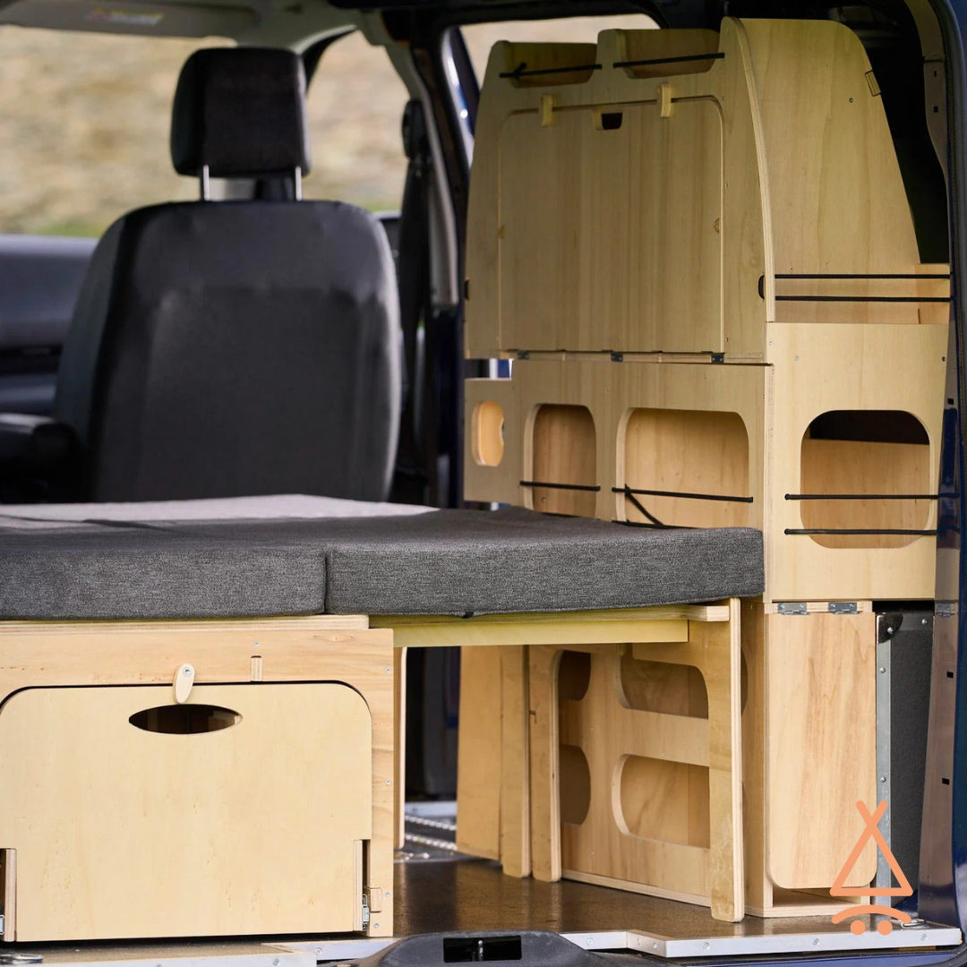 Ensemble kit aménagement van classique V1 en mode lit